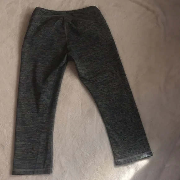 Lucy capri leggings - Picture 7 of 7